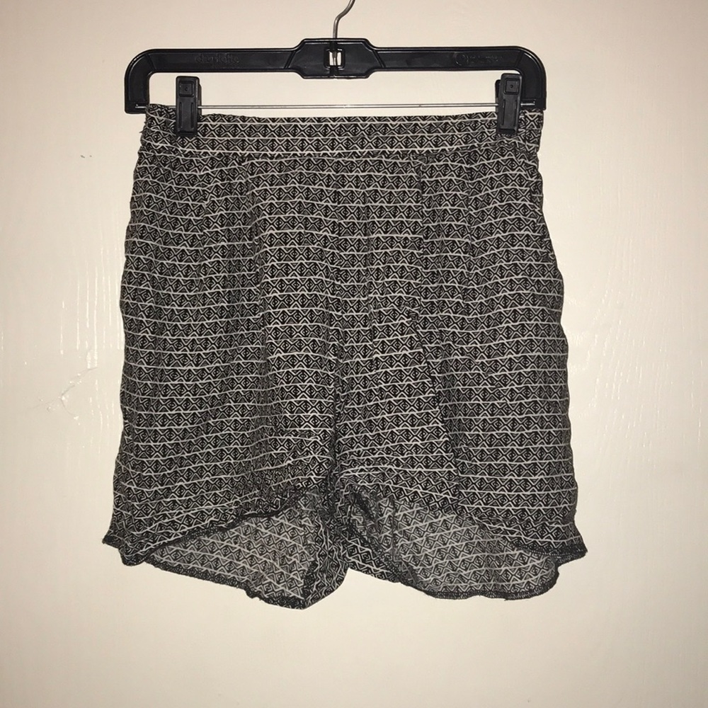 Pattern shorts